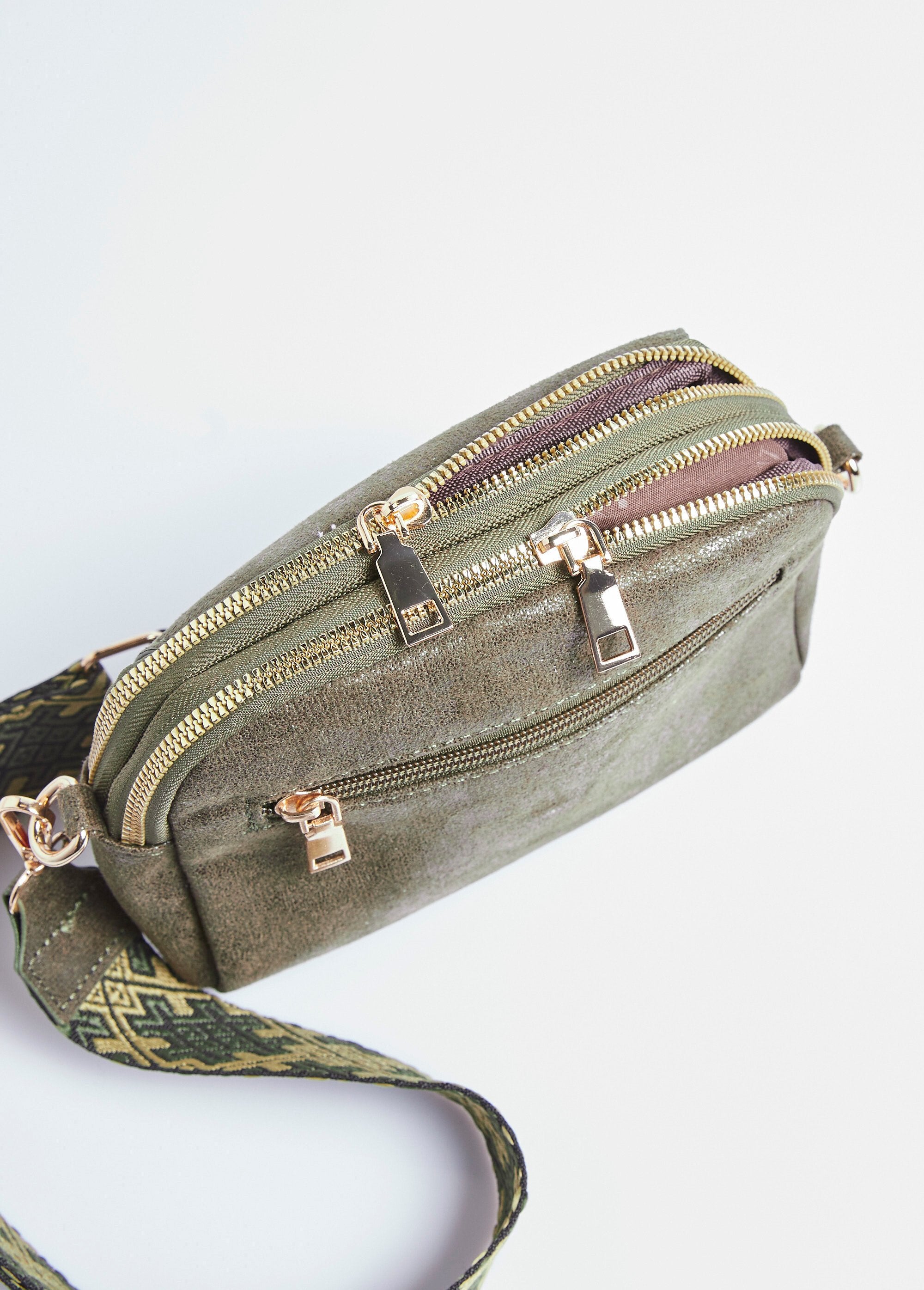 Metallic_faux_leather_bag_with_shoulder_strap_Khaki_DE1_slim