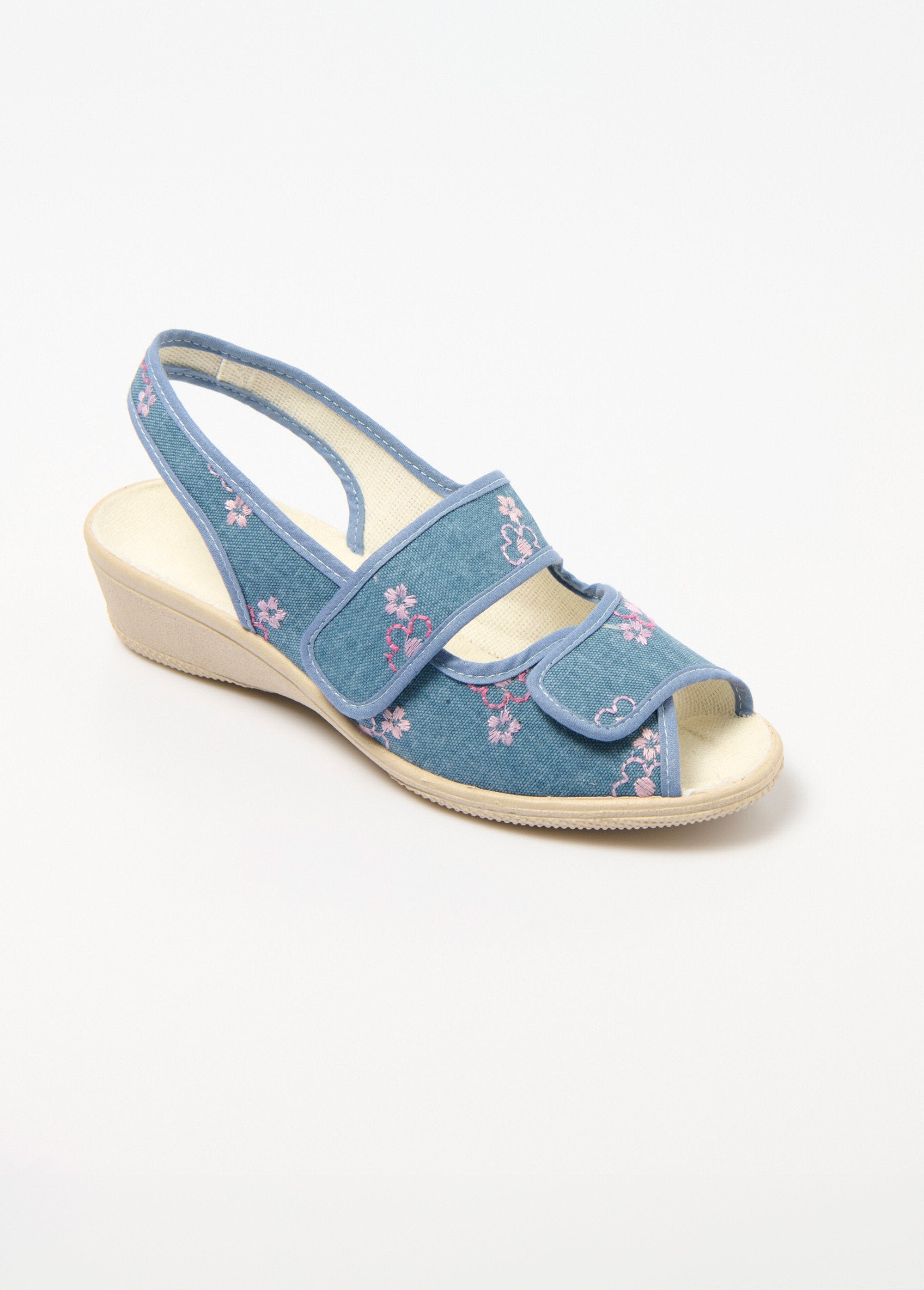 Embroidered_wedge_sandals_comfort_width_velcro_Jeans_FA1_slim