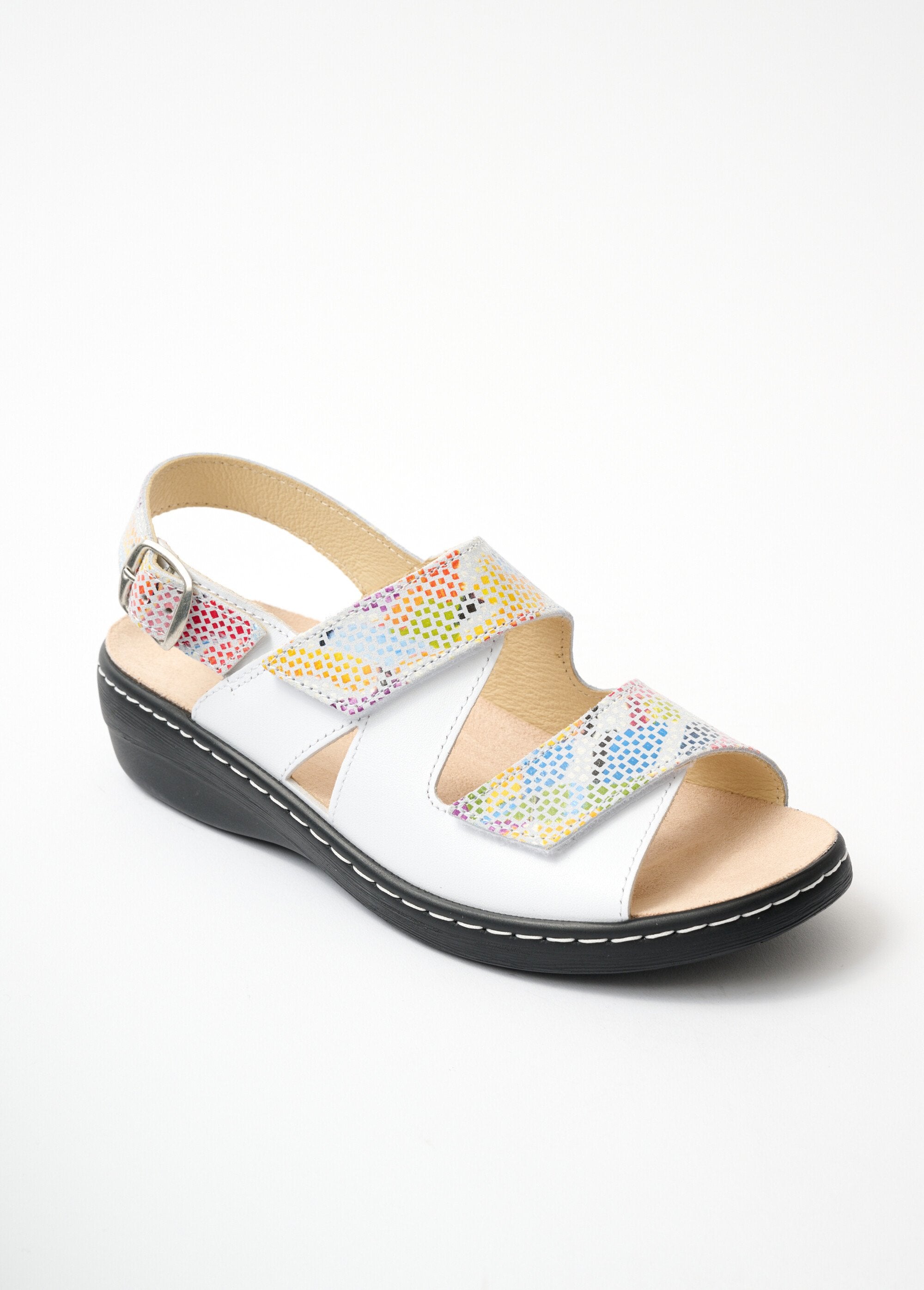 Wide_leather_sandals_Print_and_white_FA1_slim