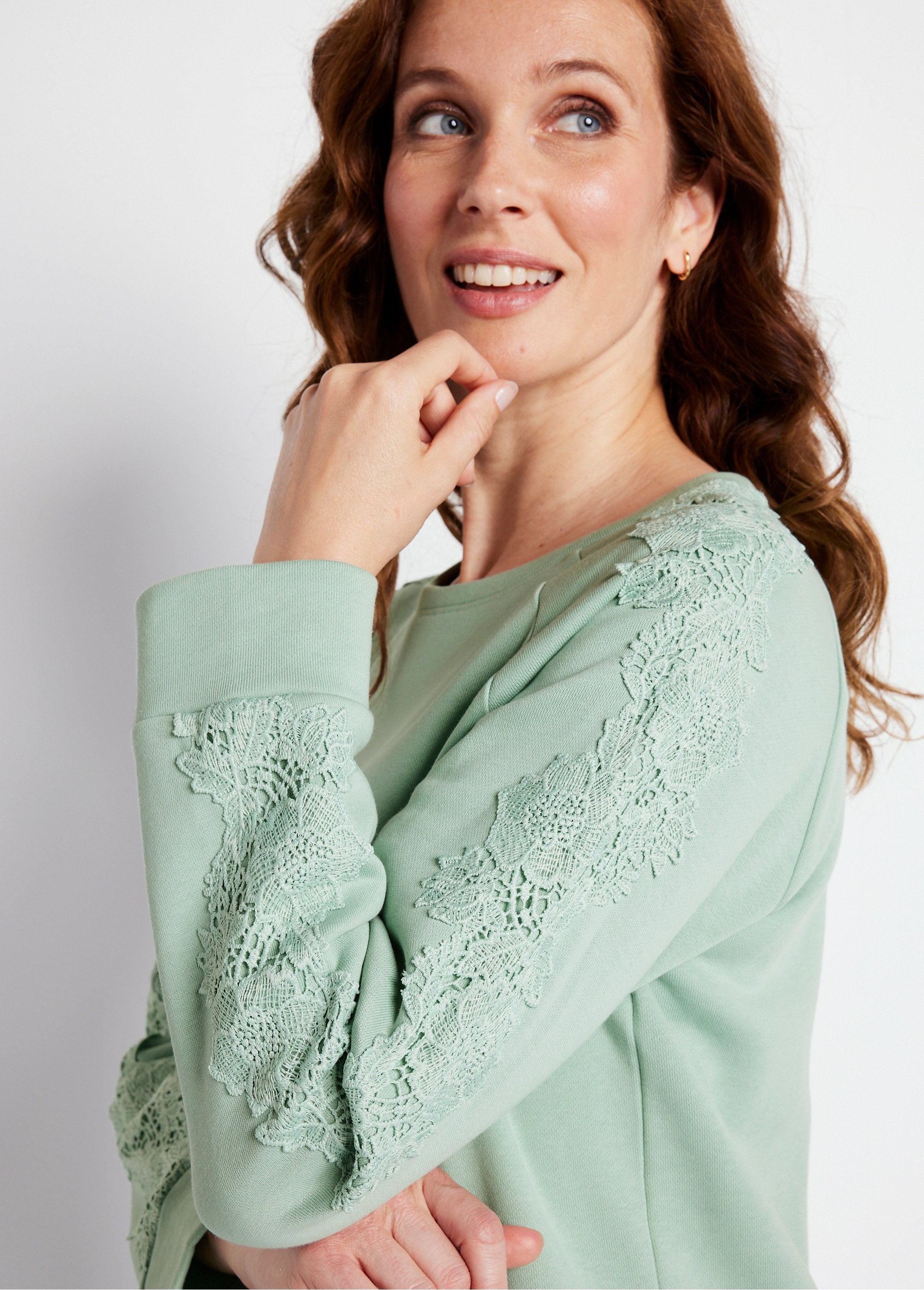 Round_neck_lace_jersey_sweatshirt_water_green_DE1_slim