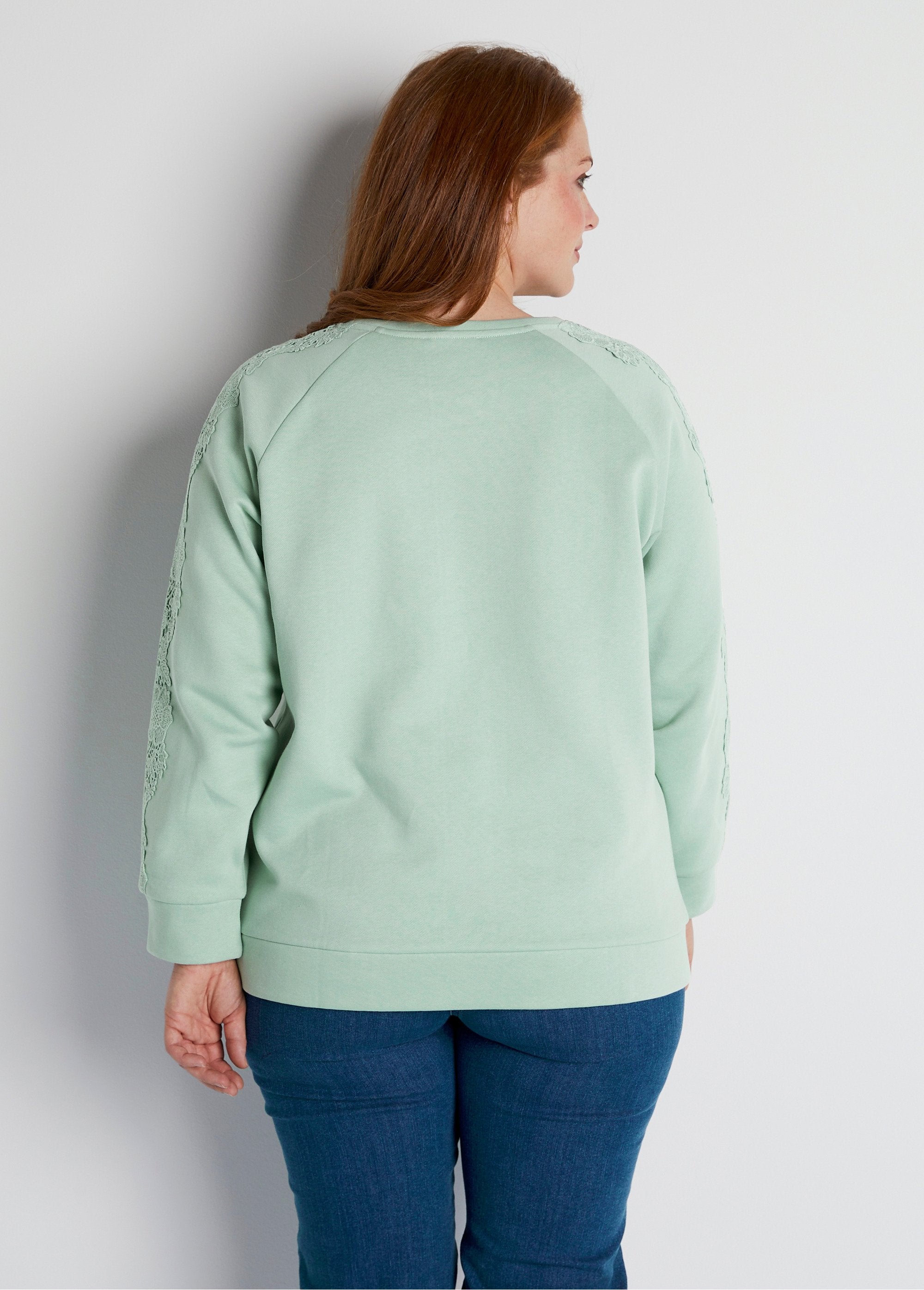 Round_neck_lace_jersey_sweatshirt_water_green_DO1_curvy