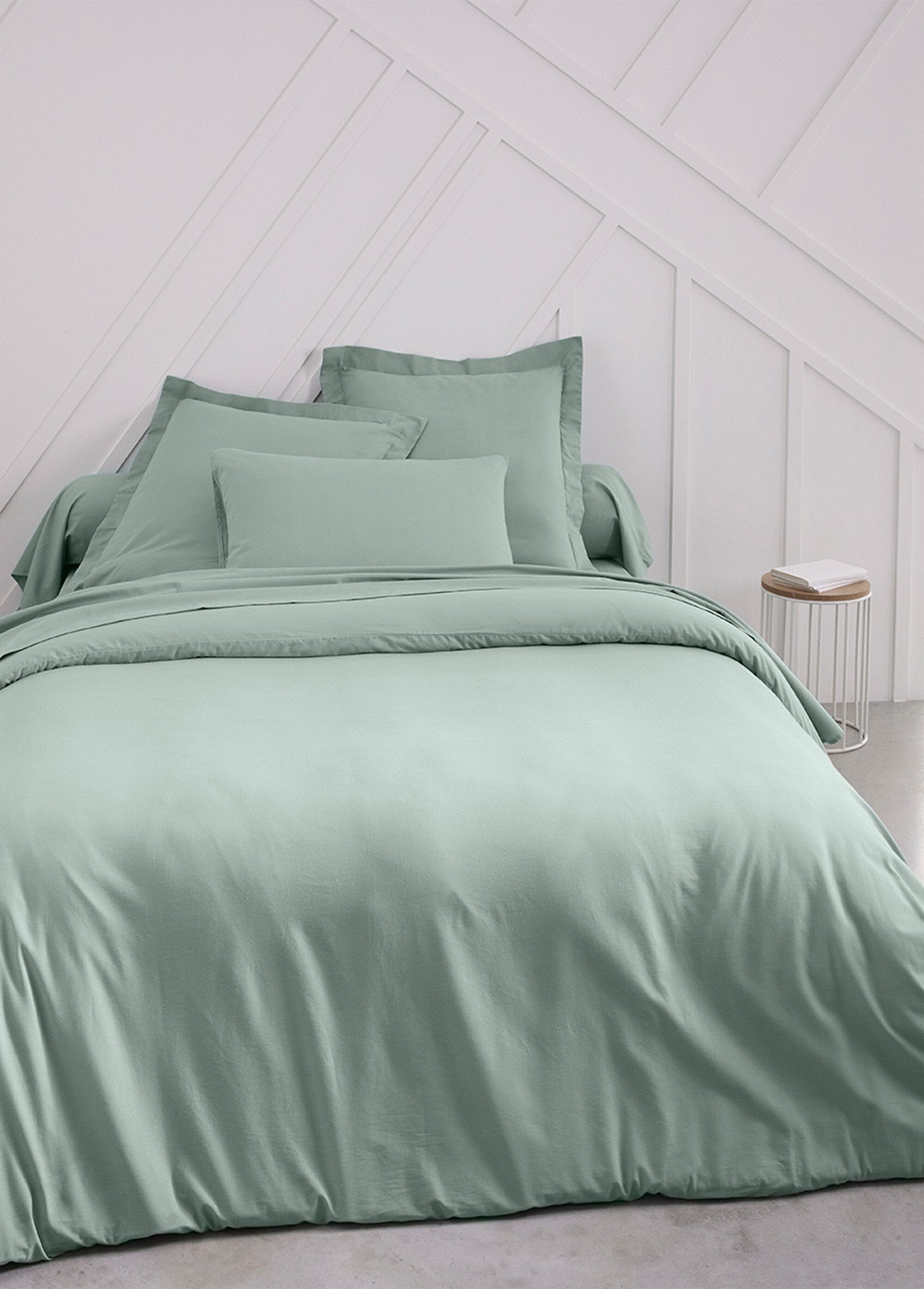 Plain_cotton_pillowcase_Celadon_SF1_slim