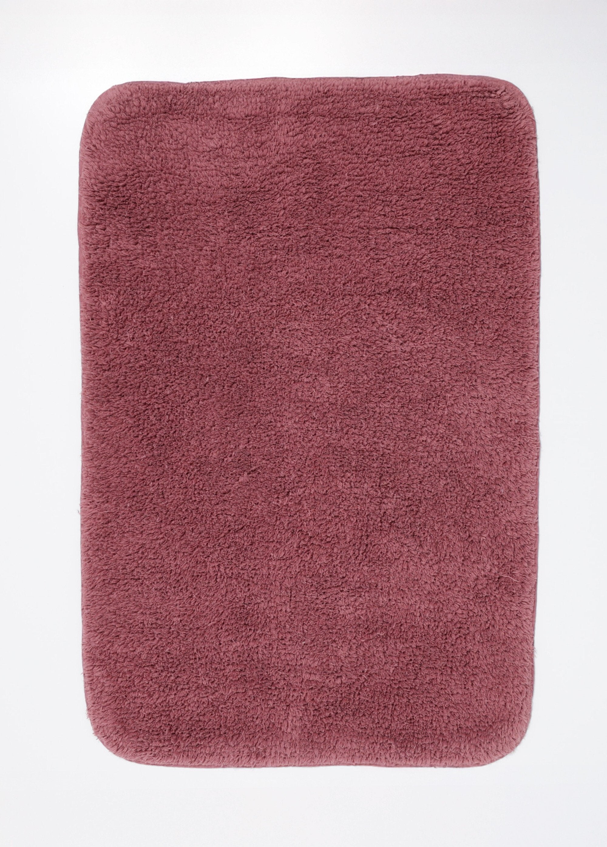 Velvet-feel_bathroom_rug_Eggplant_DE1_slim