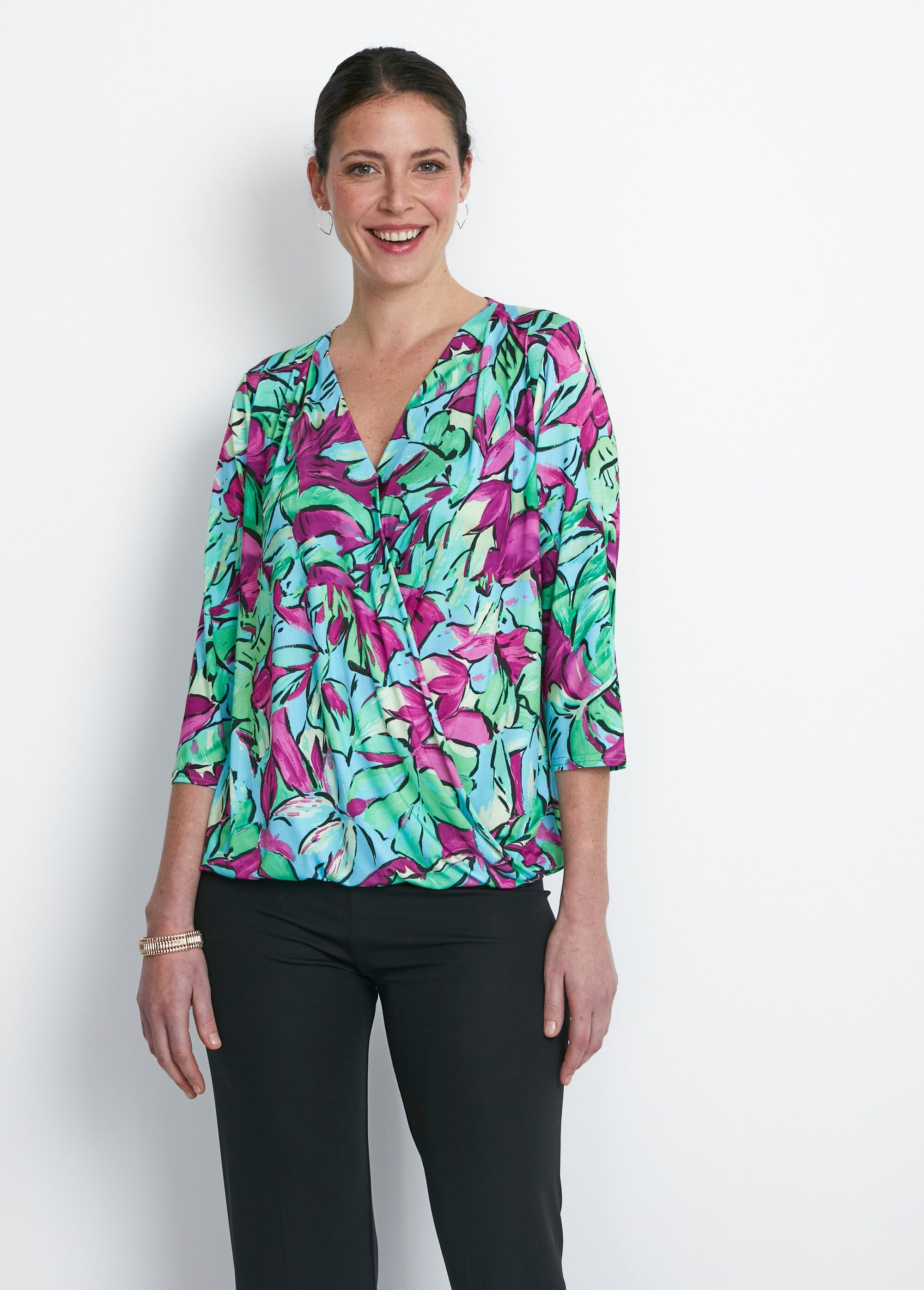 Blousant_wrap-over_T-shirt_Green_and_fuchsia_FA1_slim