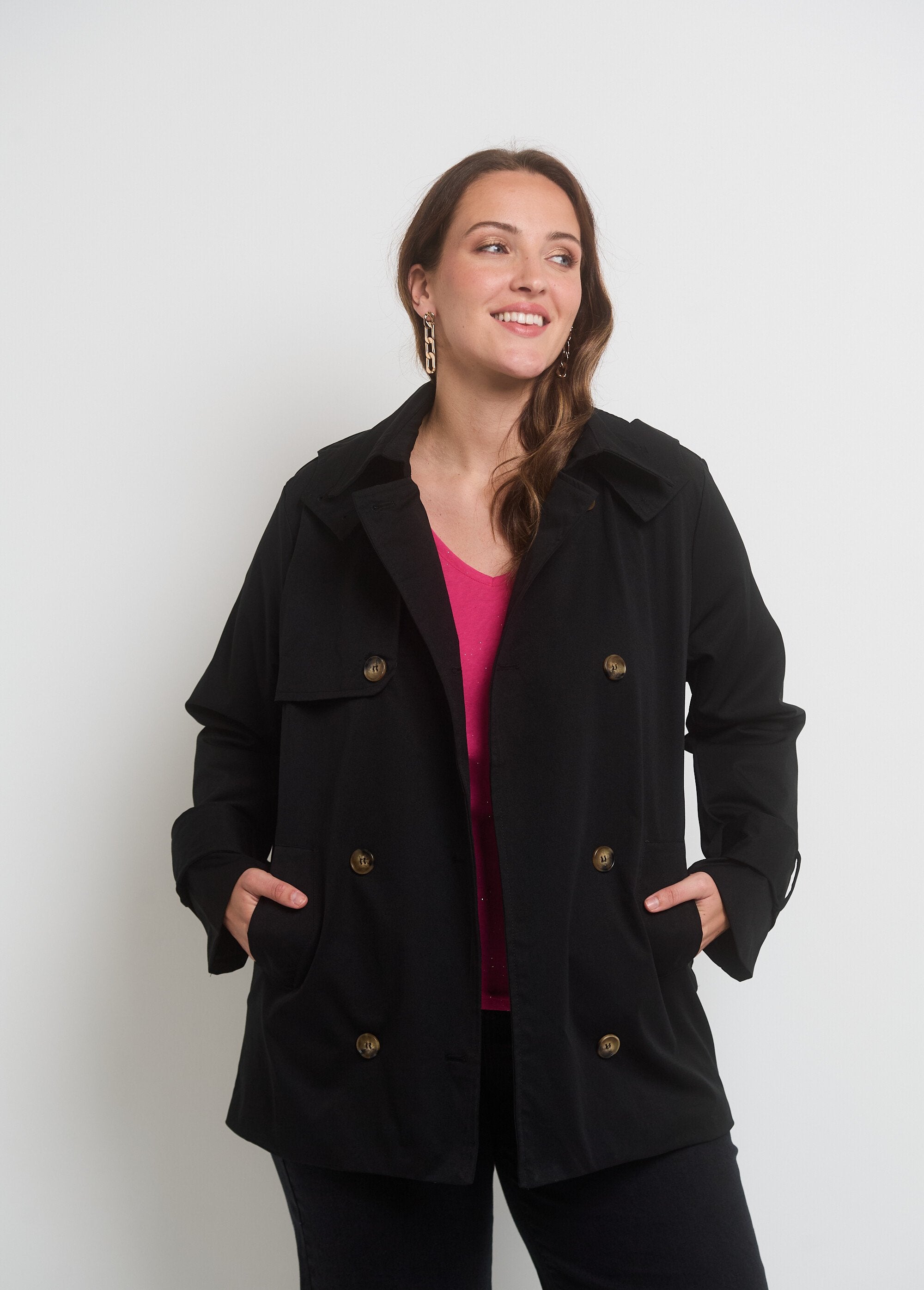 Double-breasted_hooded_trench_coat_Black_FA1_curvy