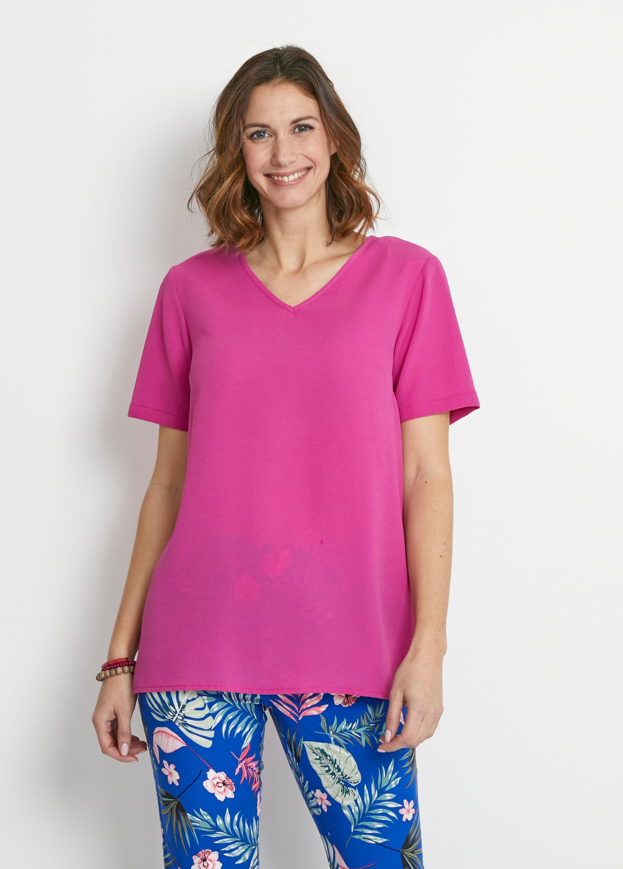 Ample_mid-length_tunic_in_crepe_fabric_Plain_fuchsia_FA1_slim