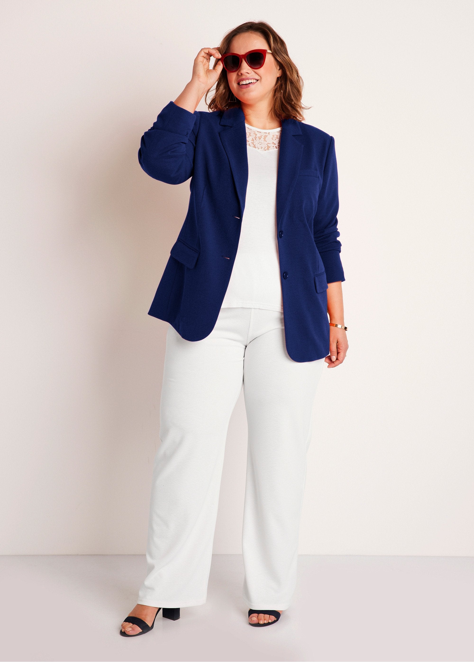 Straight_cut_plain_knit_blazer_jacket_Marine_SF1_curvy